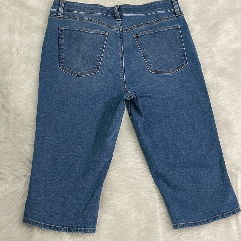 Talbots Bermuda Shorts - Picture 2 of 5